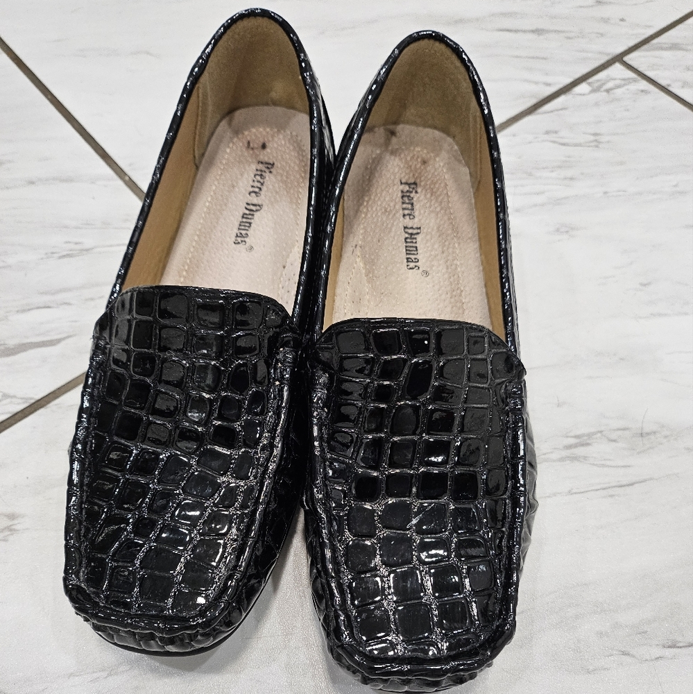 Pierre Dumas black loafers